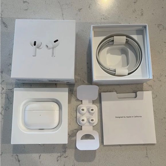 AIR PODS PRO 1st GEN (6th Months Official Warranty)